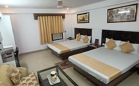 Hotel Su Shree Continental Dx Near New Delhi Railway Station
